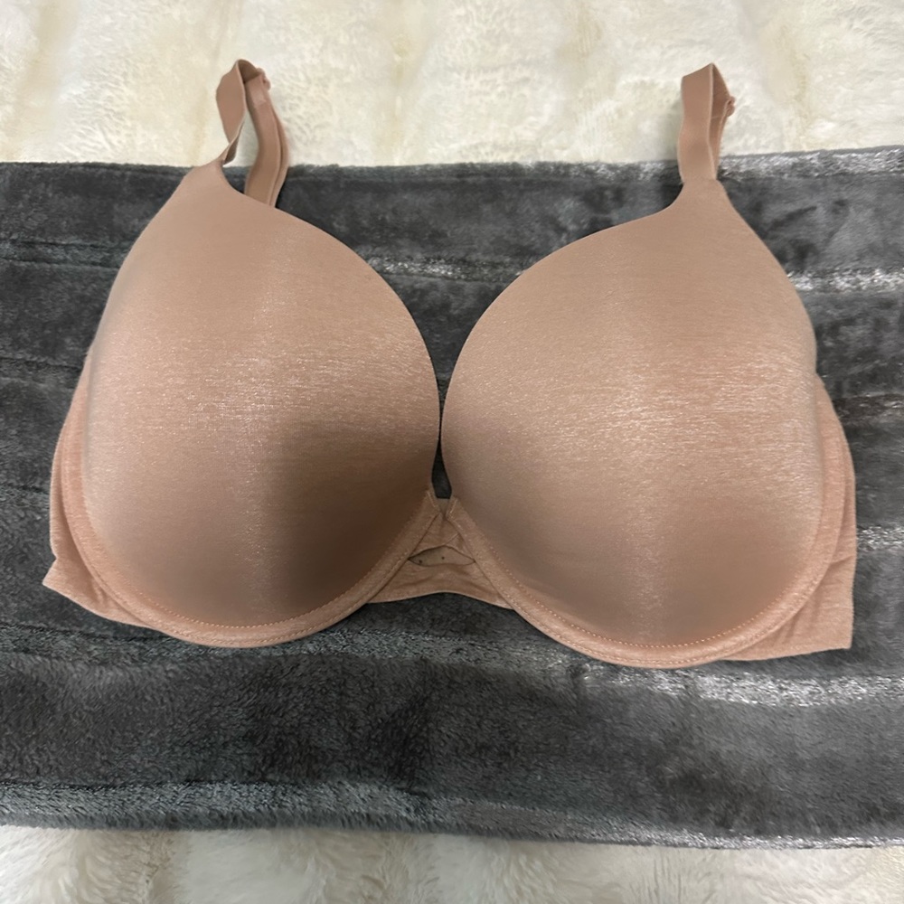 Victoria’s Secret dream angels bra